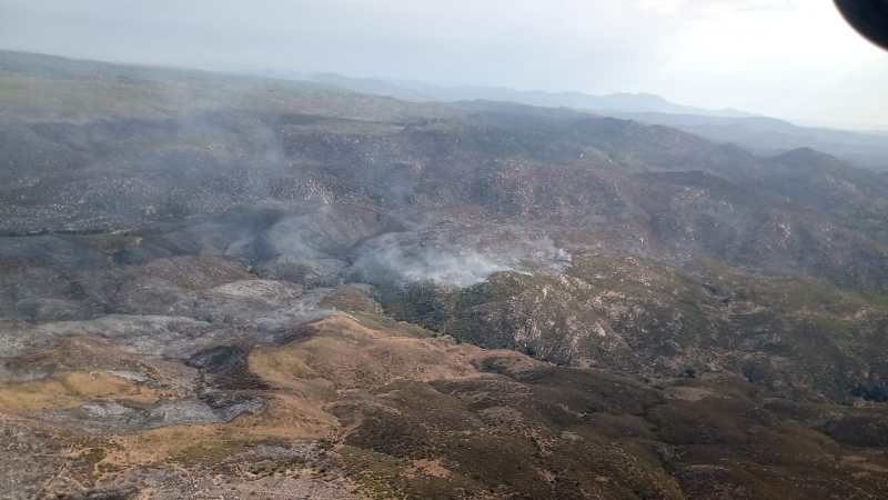 Controlado el incendio forestal en Tecate, Baja California