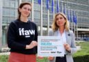 Exigen europeos reducir la velocidad de embarcaciones para proteger a las ballenas