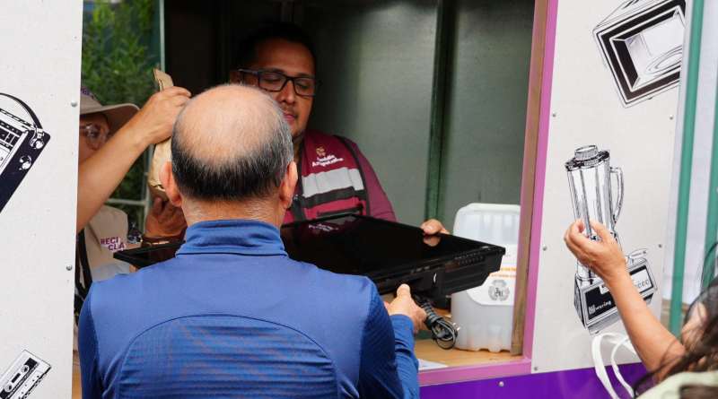 Instala Sedema primer punto fijo de "Reciclatrón" en Azcapotzalco