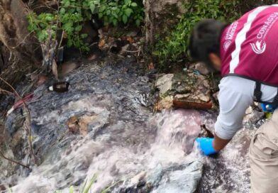 Clausuran drenaje industrial en Tepeji de Ocampo por contaminación del río